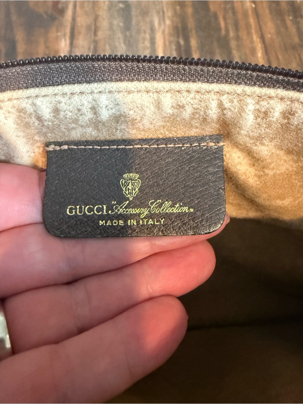 Gucci Beige Brown GG Canvas Crossbody with Red-Green Web Detail - Picture 8 of 15